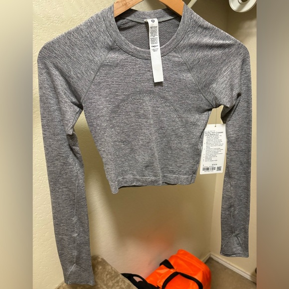 2 New With Tags Swiftly Tech Cropped Long-Sleeve
Shirts 2.0 - Picture 7 of 16